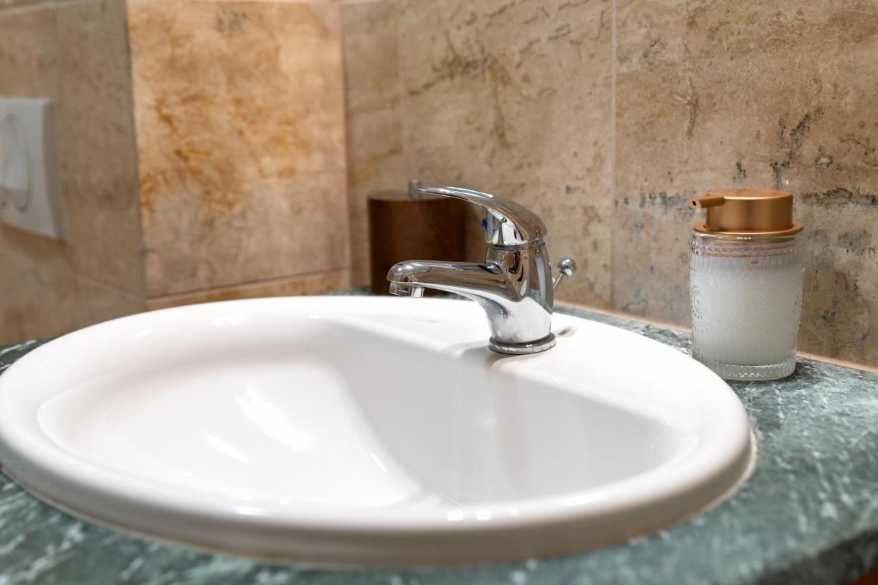 Artemisia Luxury Apartments Azraq Budapest Eksteriør billede